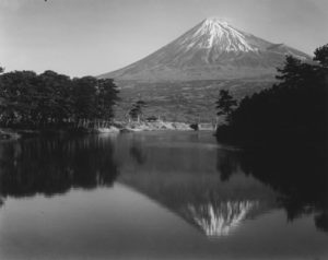 Wystawa zdjęć Kōyō Okada „ Święta góra Fuji”